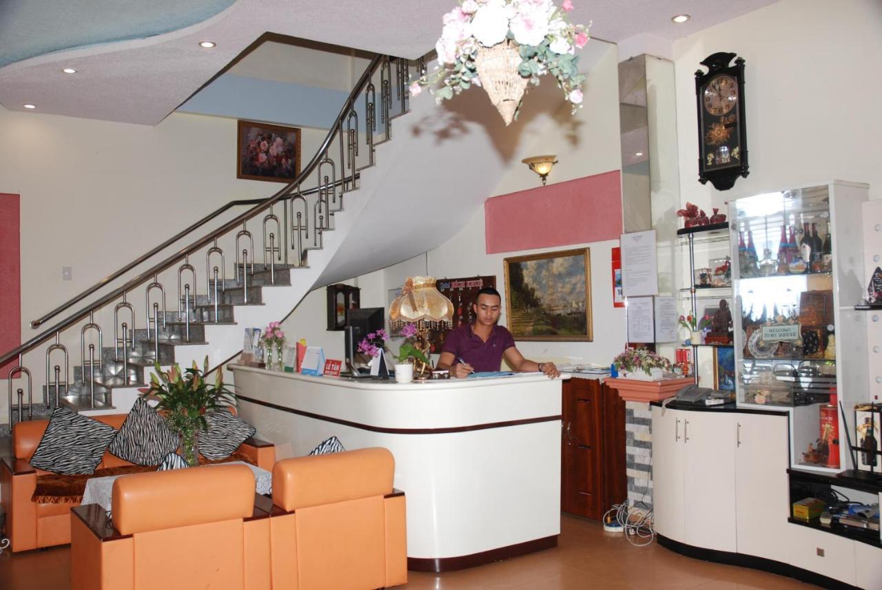 Bich Khue Hotel Dalat Bagian luar foto